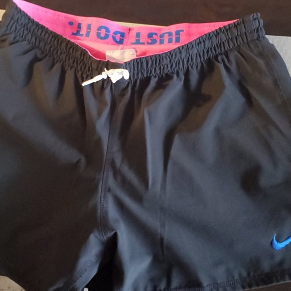 Running / exercise shorts - Picture 1 of 4